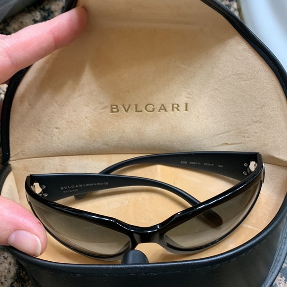 Bvlgari Womens Black Sunglasses with case - Picture 5 of 9